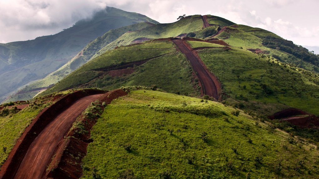 Mountain road infrastructure at the Simandou iron ore project in Guinea, a major development reshaping global iron ore supply in 2026.